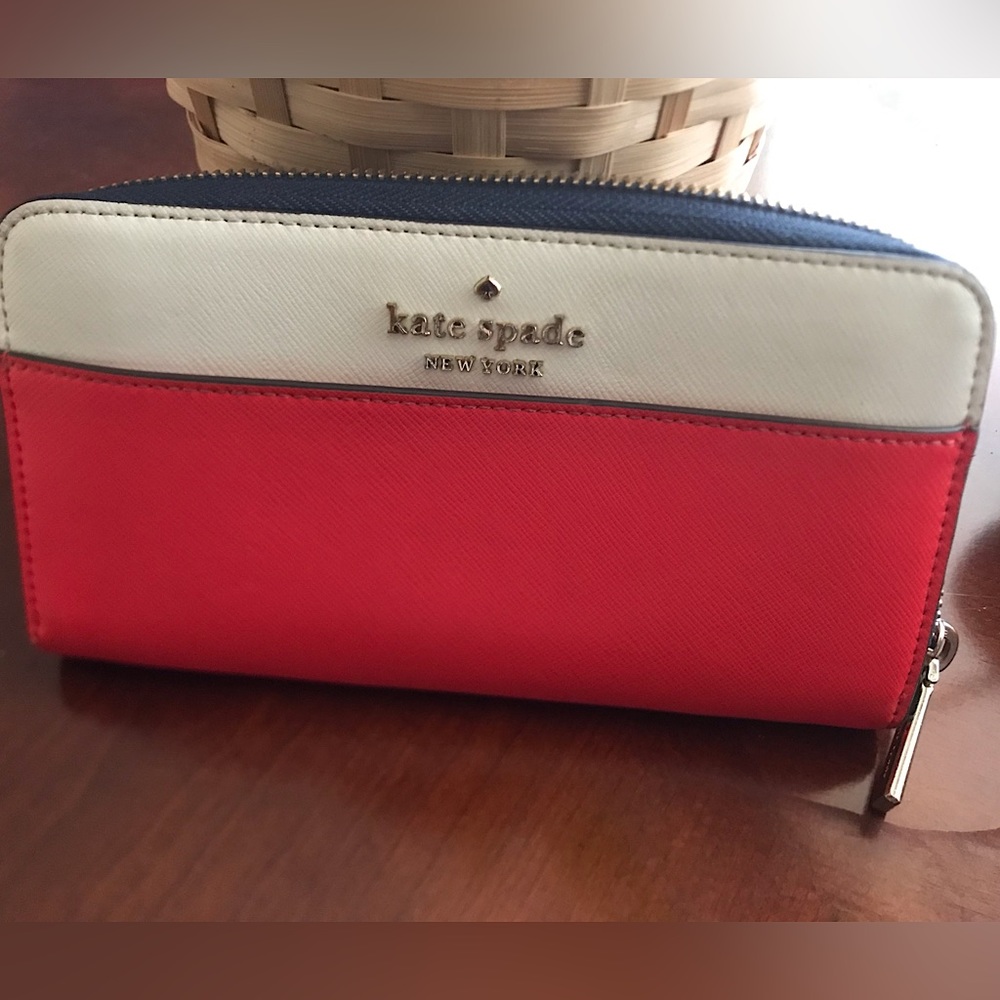 Kate Spade Continental Tricolor Wallet